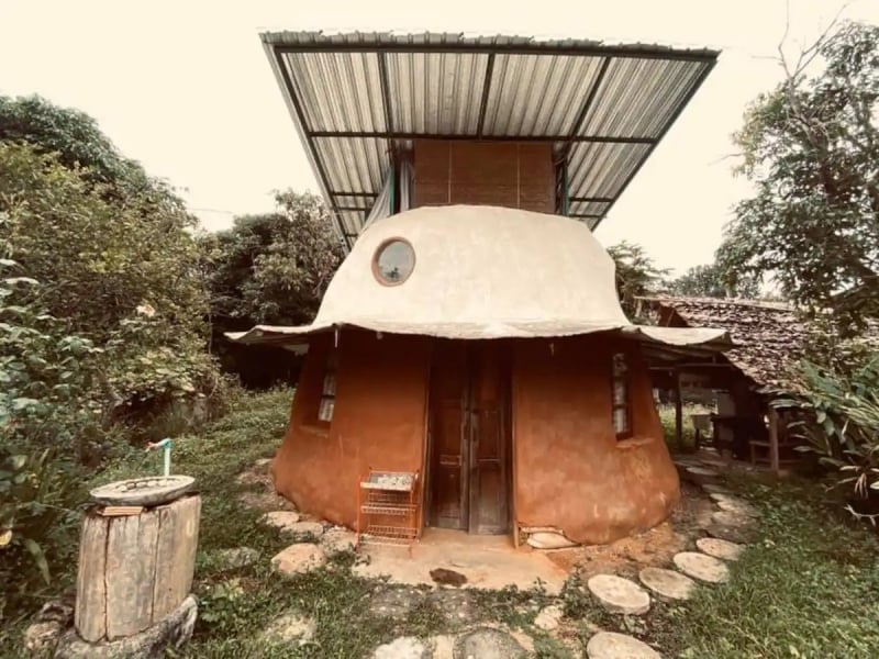 mushroom house pai valley