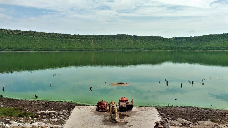 lonar lake, india, crater lake