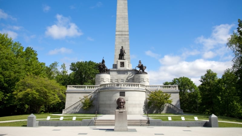 lincoln's tomb, springfield, illinois, usa