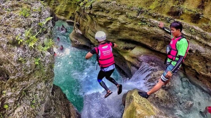 canyoneering cebu