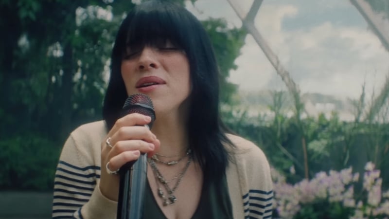 billie eilish the 30th cloud forest gardens by the bay singapore