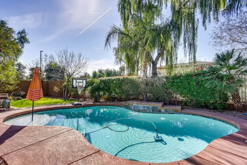  Airbnbs in Gilbert,