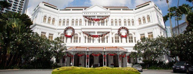 Celebrate the Holiday Season at Raffles Singapore