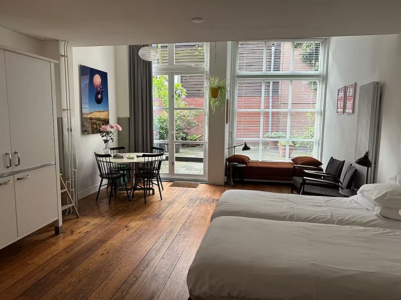 Airbnb stays in Amsterdam