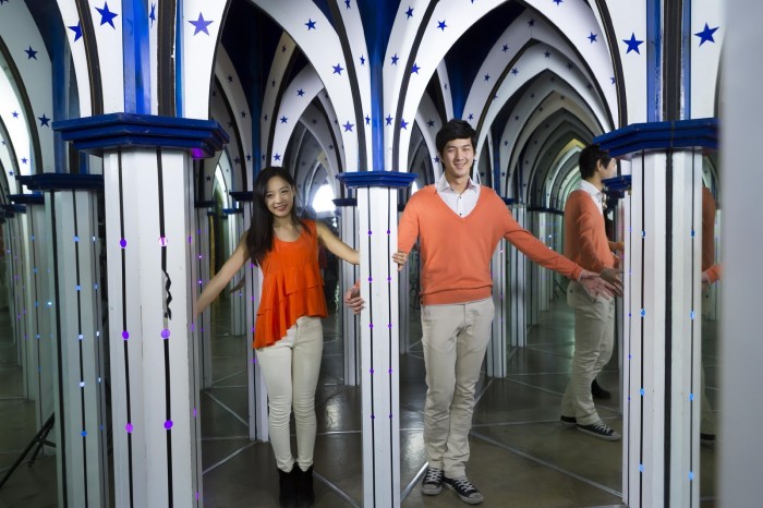 mirror maze inside trick eye museum