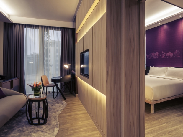 Get 10% Rebate on your Stay in Mercure Singapore on Stevens with Standard Chartered Card