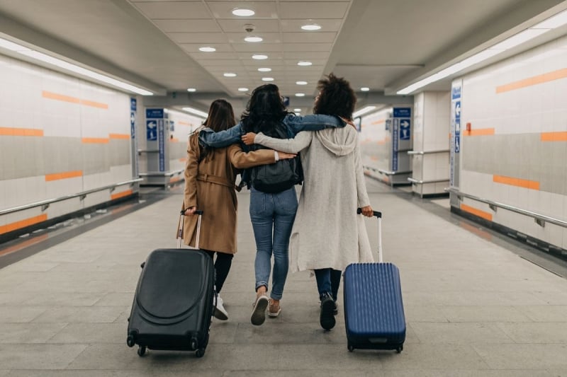 travelling with friends