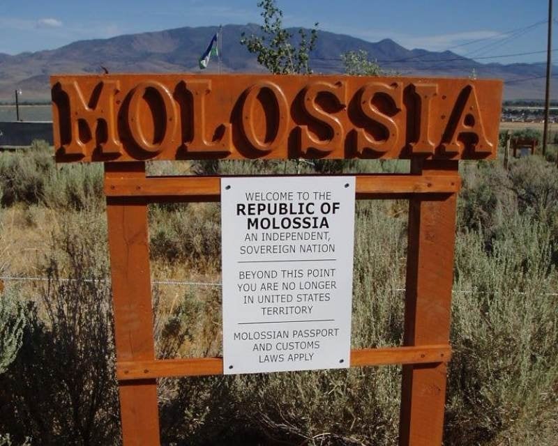 Republic of Molossia sign