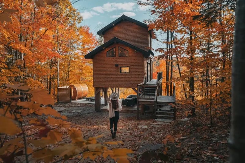 best airbnb fall foliage