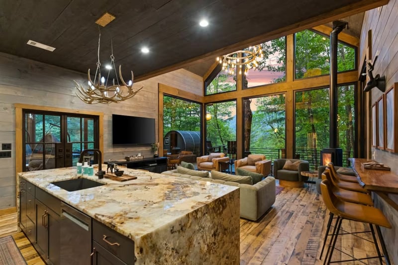 Treehouse Airbnb United States 