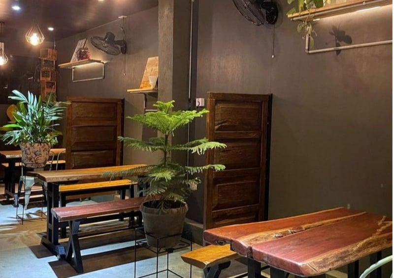 Iloilo City cafe: Owl's Cafe