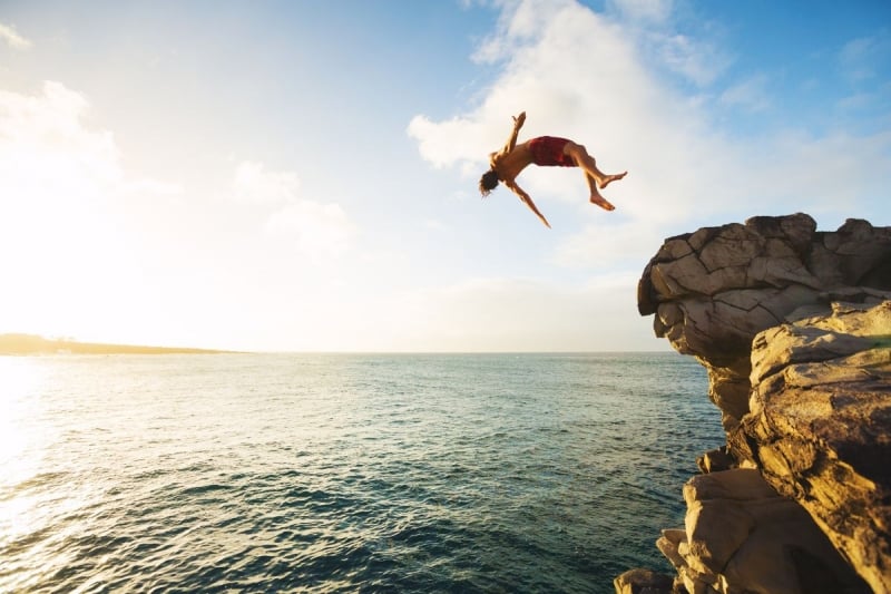 cliff diving bali