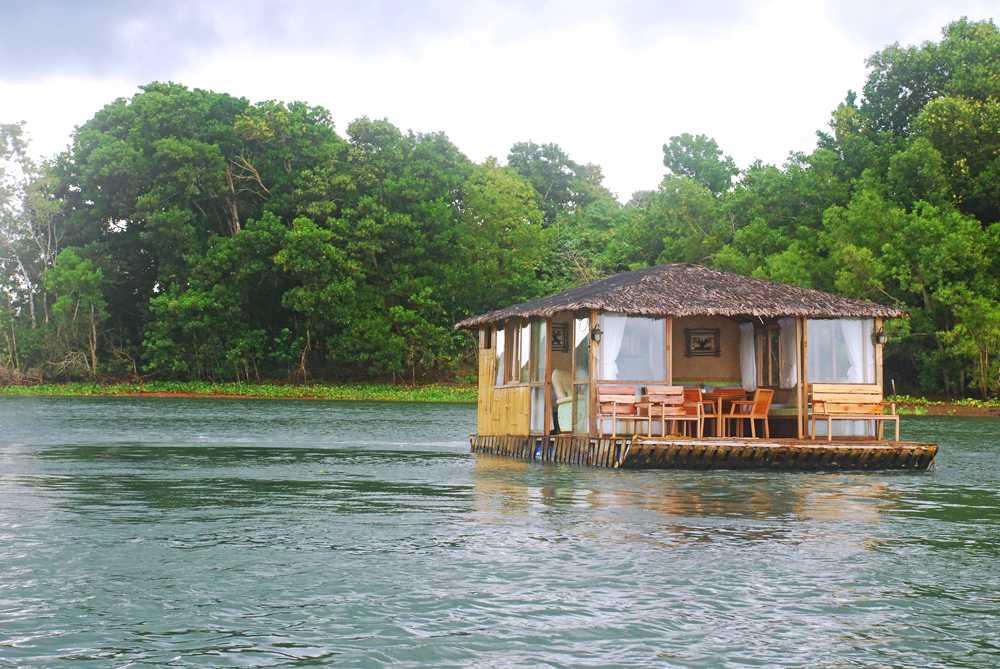 Aquascape Lake Caliraya Floating Cottage A Secret Retreat