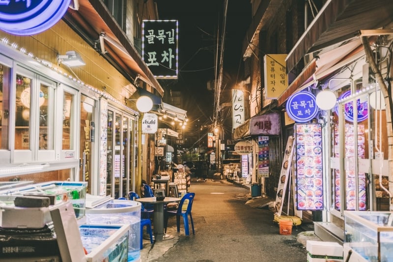 24 hours in itaewon