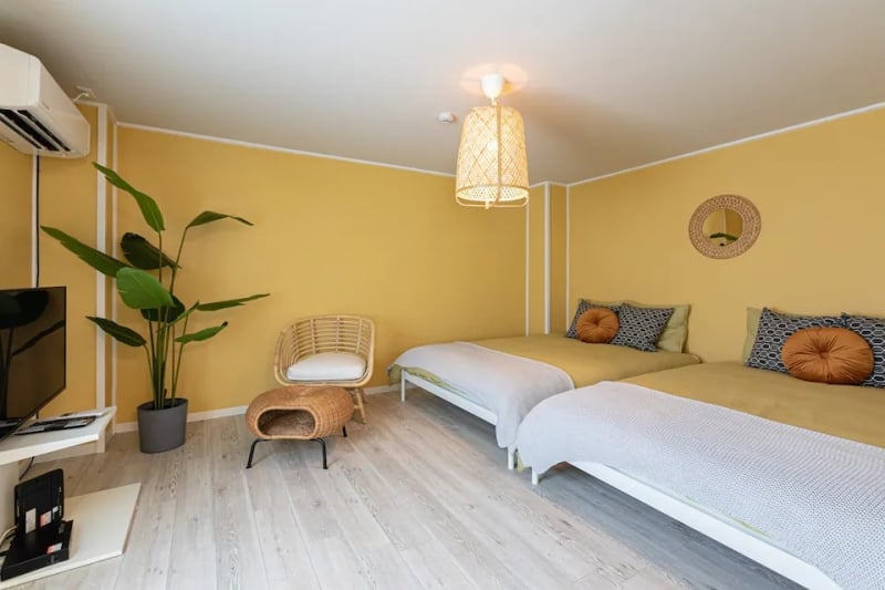 airbnb osaka bedroom