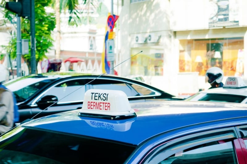 jb taxi