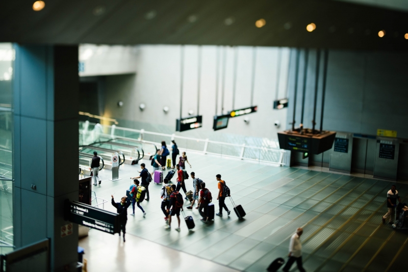 airport travellers cancelled flights 