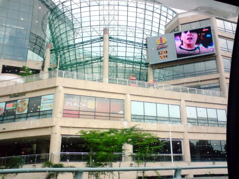 one utama mall malaysia