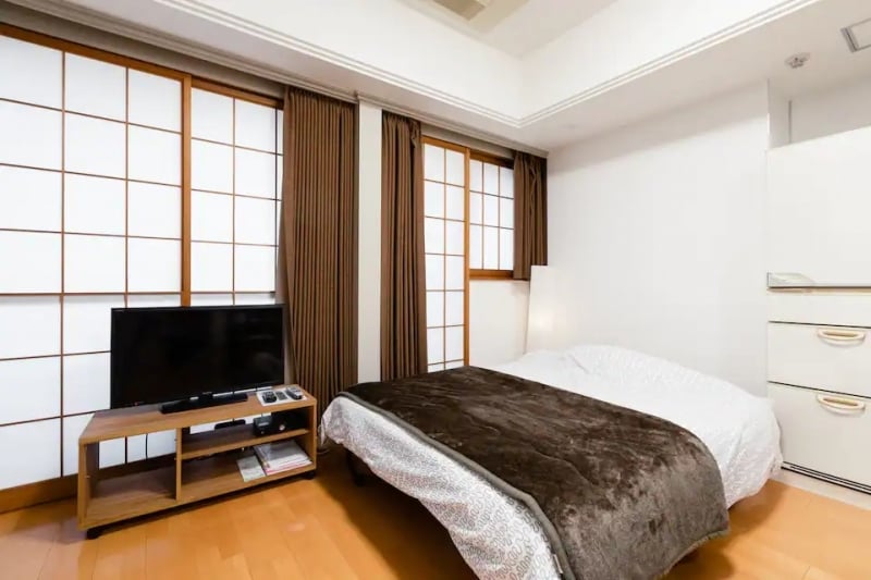 airbnb osaka bedroom