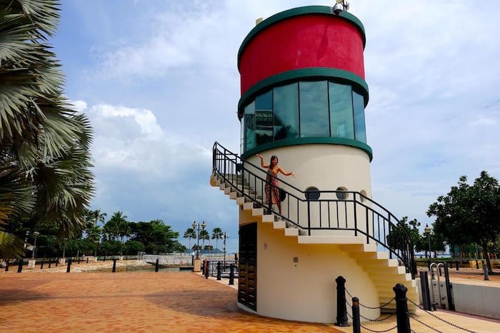 sentosa cove lighthouse