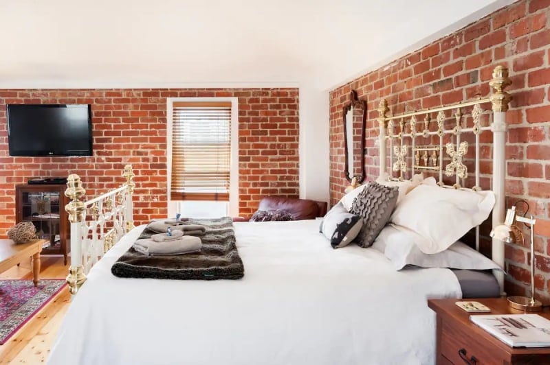 airbnb melbourne