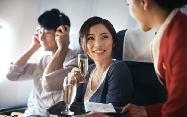Enjoy exclusive airfares on Cathay Pacific, only with Maybank Cards!