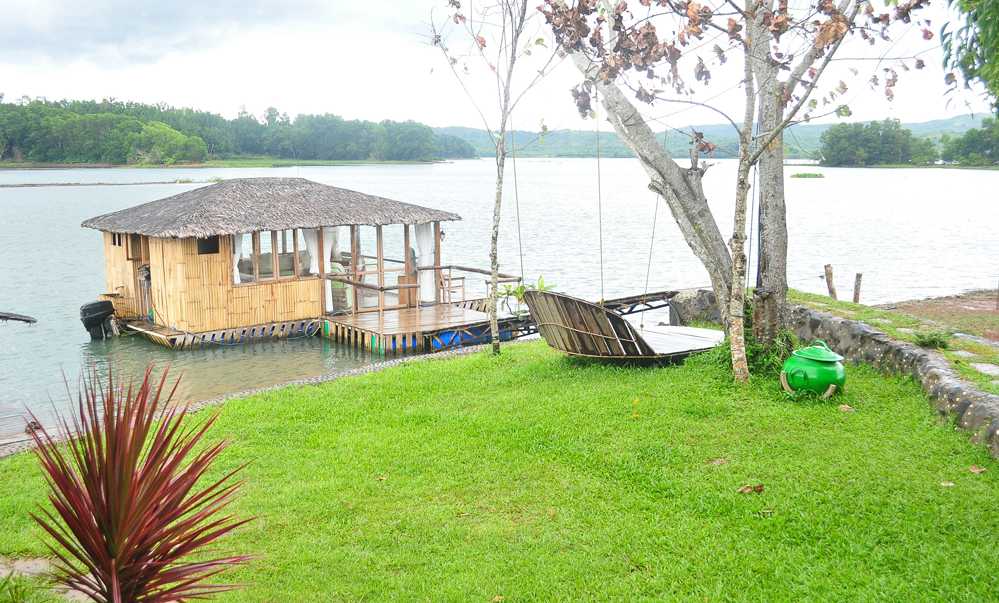 Aquascape Lake Caliraya Floating Cottage A Secret Retreat