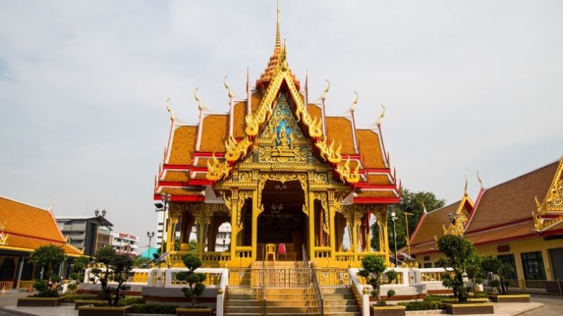 Wat Mahabut