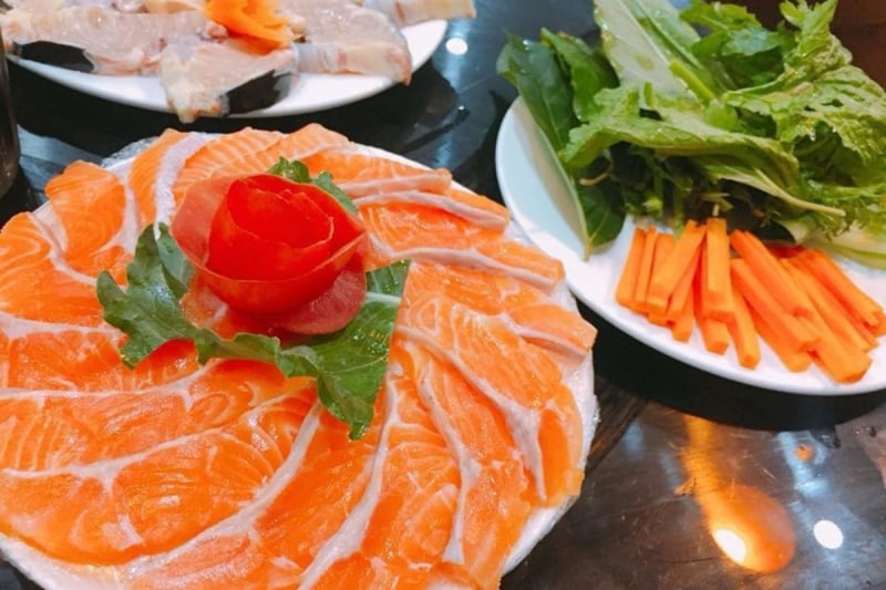 sapa salmon hotpot