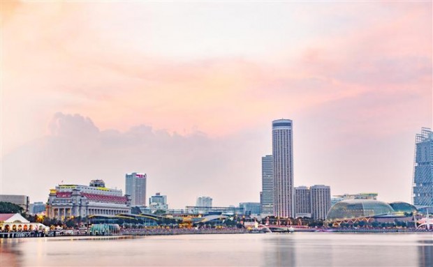 Weekend Bed & Breakfast Deal in Swissotel The Stamford