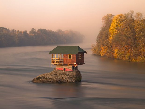 serbia river house