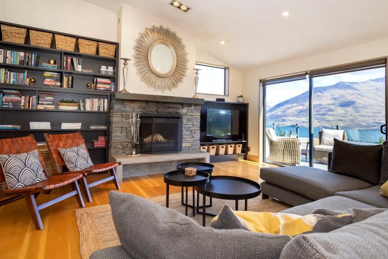 romantic airbnb in queenstown