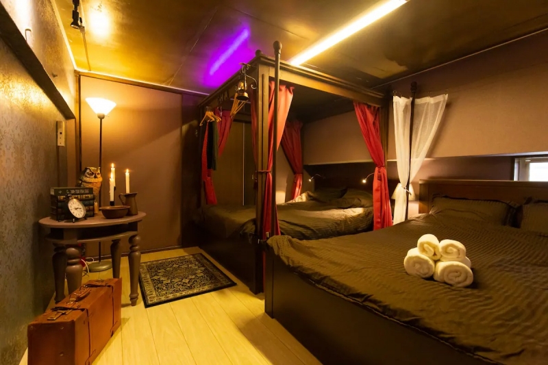 halloween airbnb in japan bedroom