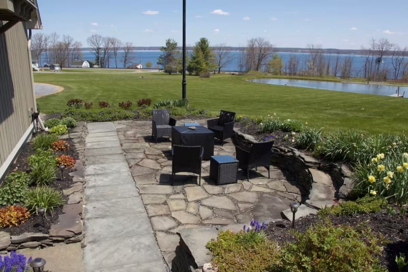 lakeside Airbnb stays in Finger Lakes
