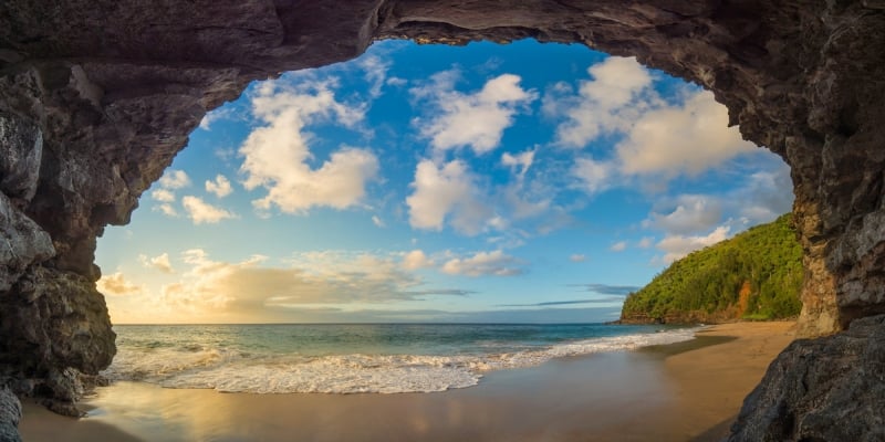 17 Unique Things to Do in Hawaii Besides Surfing and Beach-Hopping 