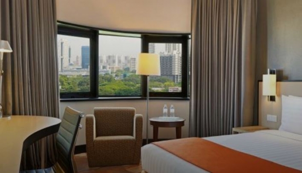 Stay Longer Pay Less and Enjoy more Privileges at Holiday Inn Express Singapore