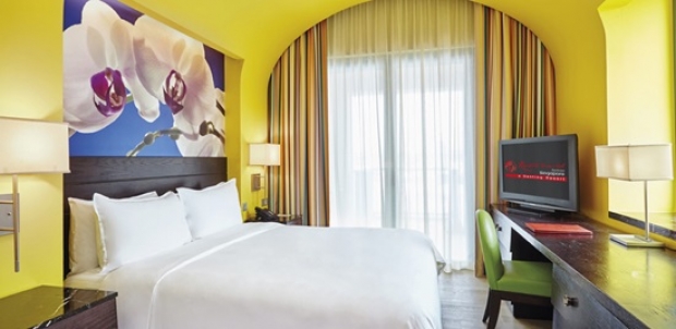 Book your stay and Breakfast on us at Resorts World Sentosa