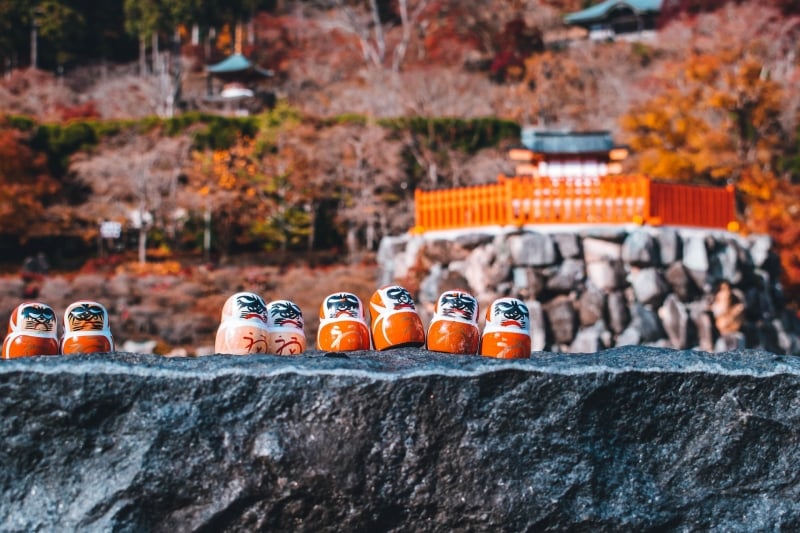 katsuoji temple daruma dolls