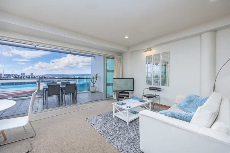 beautiful Harbor Airbnbs in Auckland