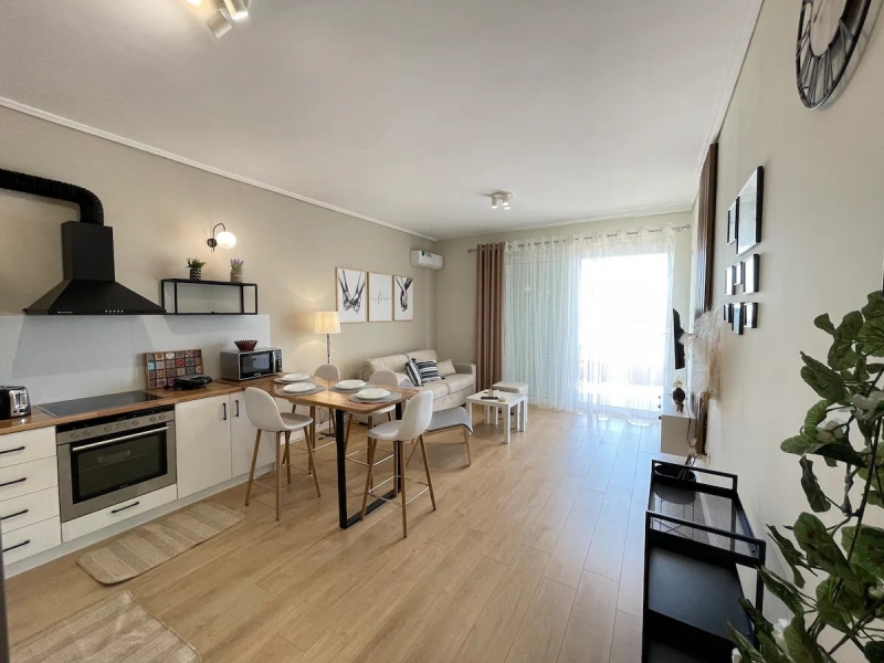 luxurious Airbnbs in Saranda