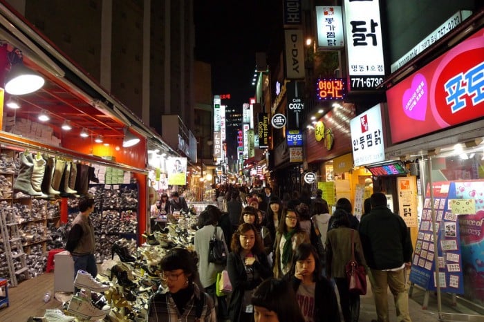 Chợ đêm Myeongdong