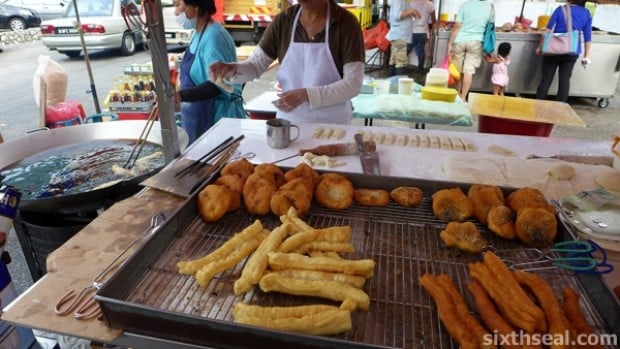 17 Nostalgic Street Snacks in Singapore that Bring Tears to Our Eyes