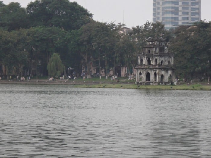 hoan kiem lake