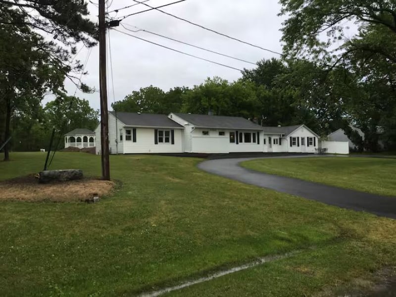 lake Airbnb stays in Finger Lakes