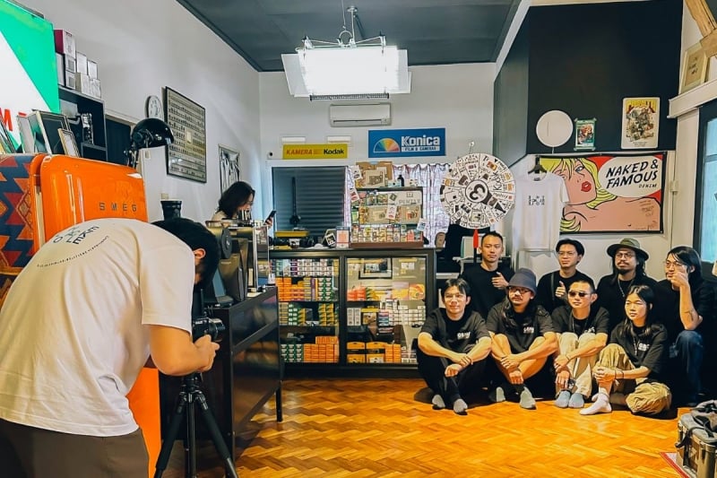 develop film in jb
