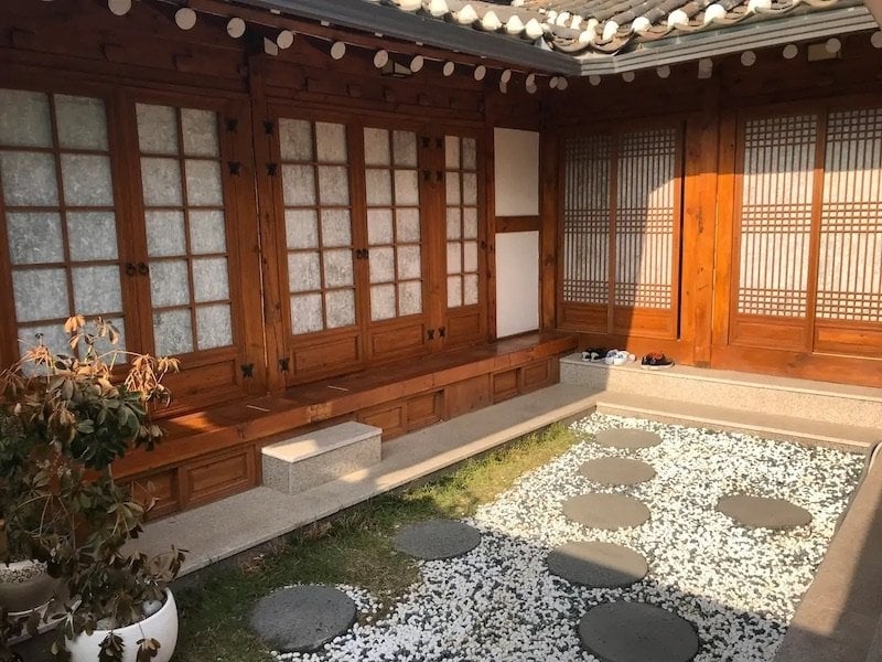 Airbnb hanok near Seoul Station