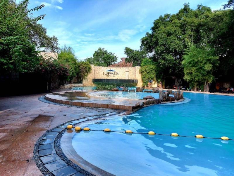 Bluewater Resorts main pool