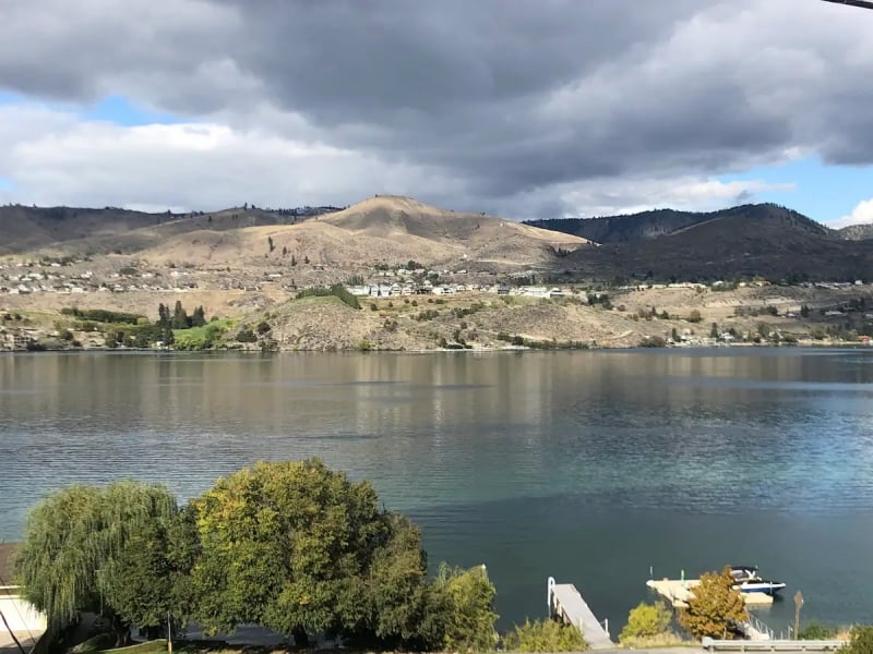 lake view Airbnbs at Lake Chelan