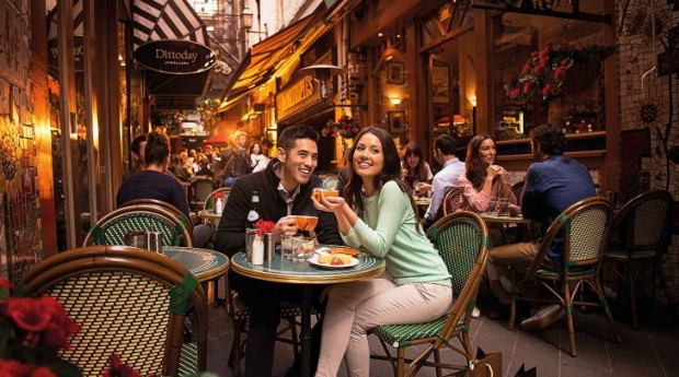 Fly to Melbourne with Singapore Airlines
