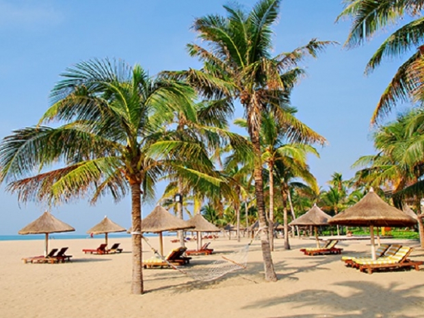 Fly to Haikou and Beijing with Hainan Airlines